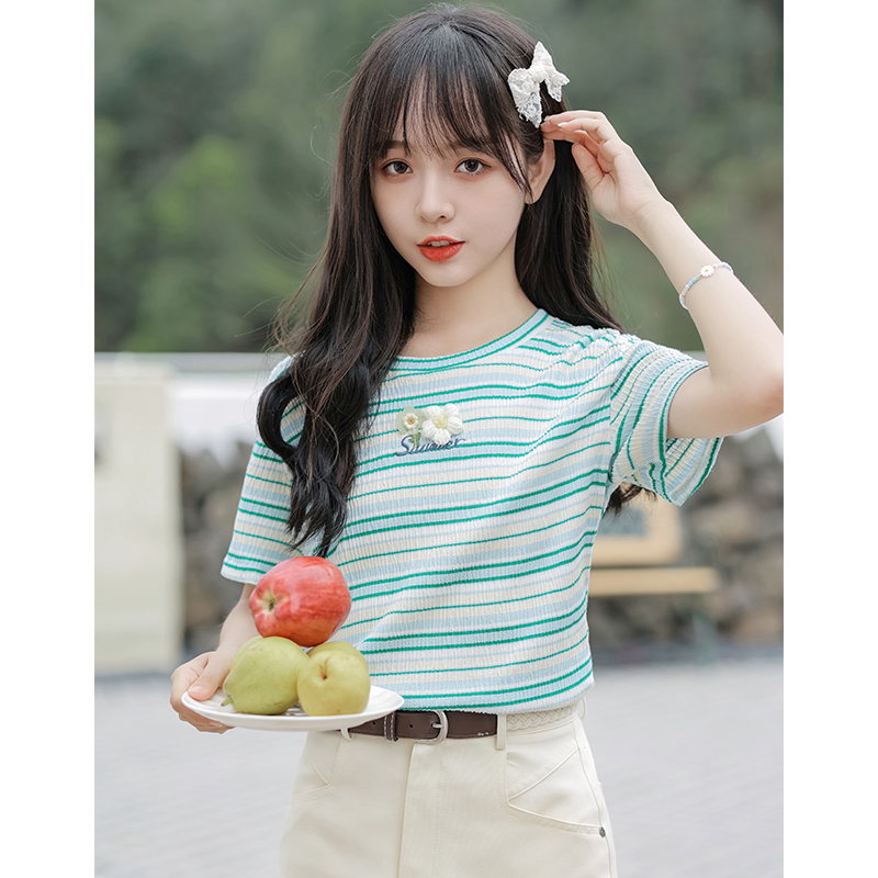 เสื้อผ้าวัยรุ่นเกาหลี เสื้อยืดวัยรุ่นผู้หญิง มีขนาด S M L XL