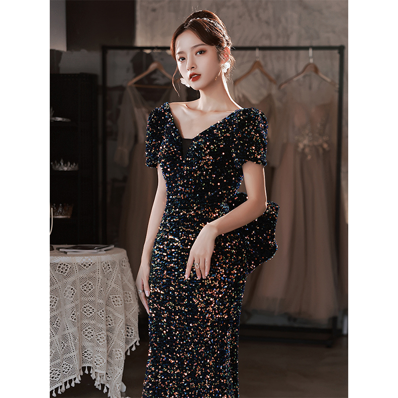 ชุดราตรี ชุดราตรีสวยหรู แบบ ทันสมัย Evening dress