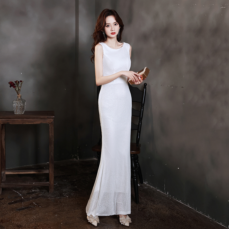 ชุดราตรี ชุดราตรีสวยหรู แบบ ทันสมัย Evening dress