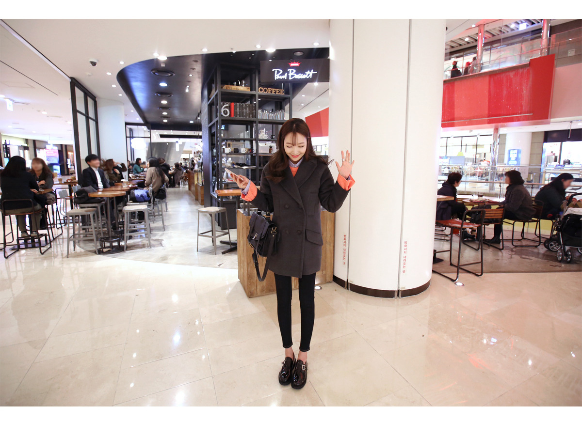 เสื้อโค้ทกันหนาว สีเทาเข้ม สไตล์ยุโรป ดีไซน์หรู งานดี ผ้าวูลเนื้อละเอียด บุซับในกันลม same pic