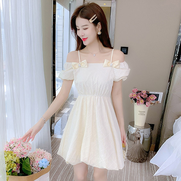 ชุดเดรสสวยๆ ชุดเดรสน่ารักๆ สไตล์เกาหลี By Meiyi women's clothing