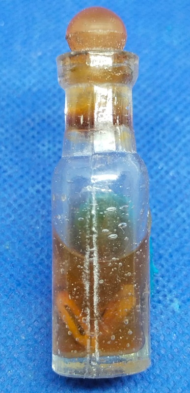 สาริกาคู่แช่น้ำมันหลวงปู่ชื่น วัดตาอี