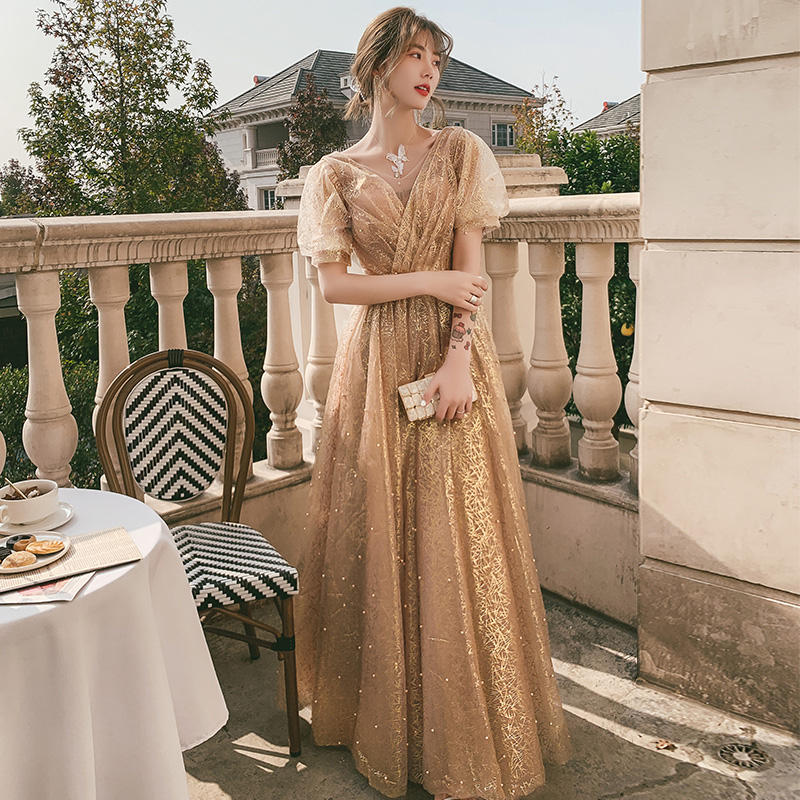 ชุดราตรี ชุดราตรีสวยหรู แบบ ทันสมัย Evening dress