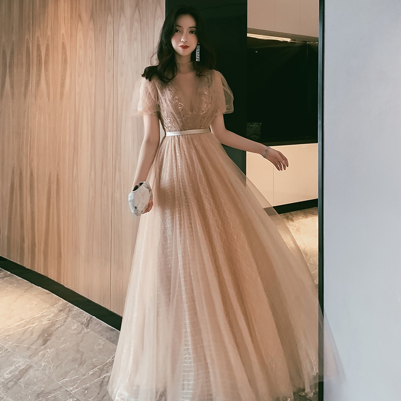 ชุดราตรี ชุดราตรีสวยหรู แบบ ทันสมัย Evening dress