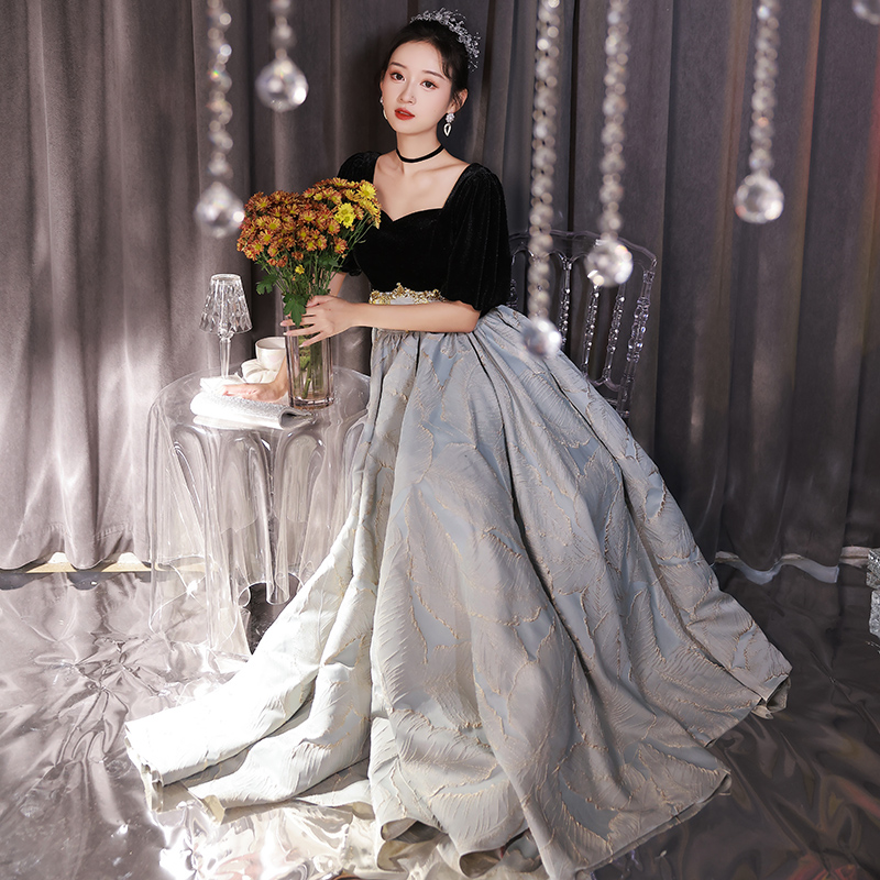 ชุดราตรี ชุดราตรีสวยหรู แบบ ทันสมัย Evening dress
