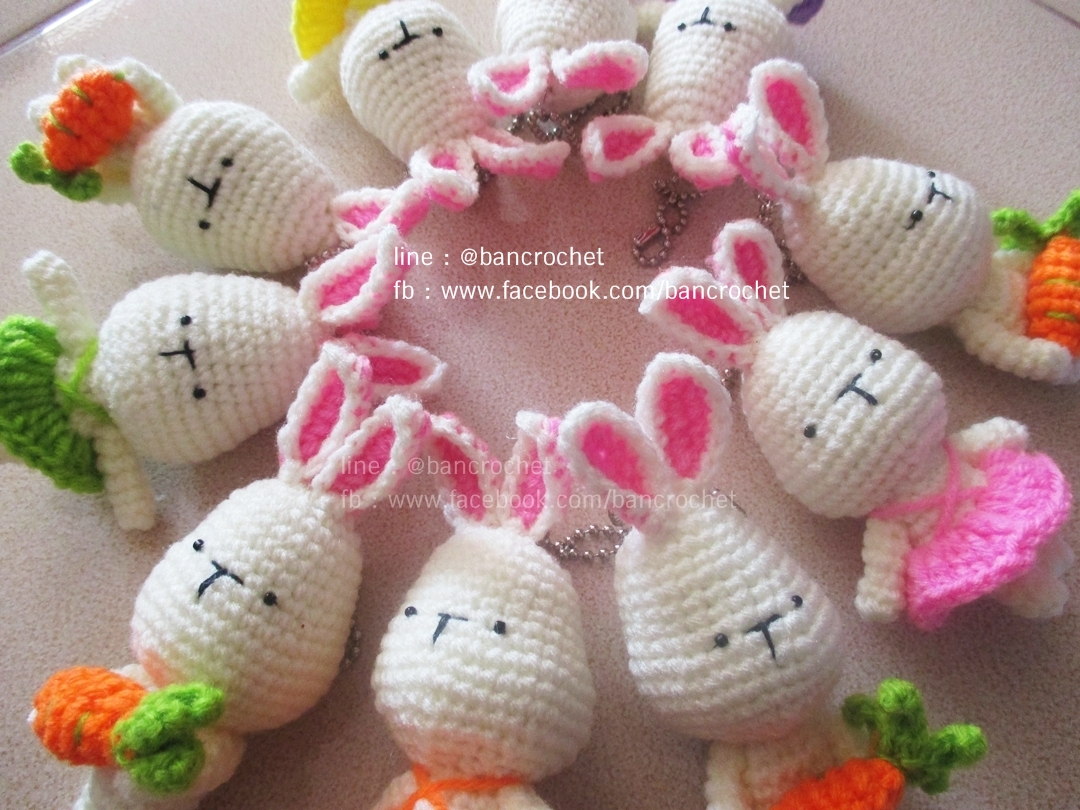 พวงกุญแจกระต่ายหลากสี