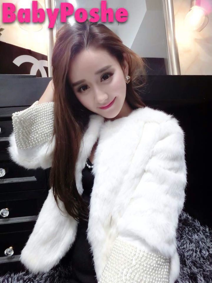 เสื้อคลุมขนเฟลอ ฟูๆ นิ่มๆ อลังการสุดๆ ด้วยแขนแต่งมุขเก๋ๆ ขาว