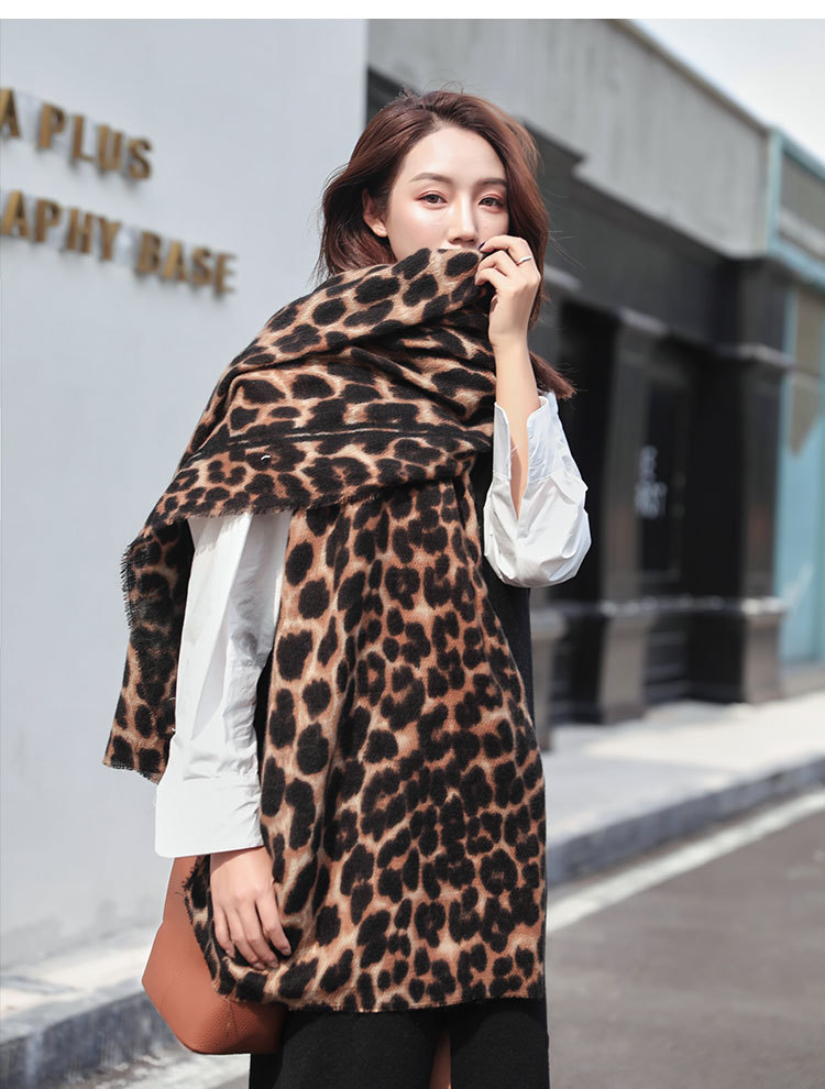 ผ้าพันคอไหมพรม ผ้าคลุมไหล่ ผืนใหญ่ ผ้านุ่มมากก พร้อมส่งจ้า same pic