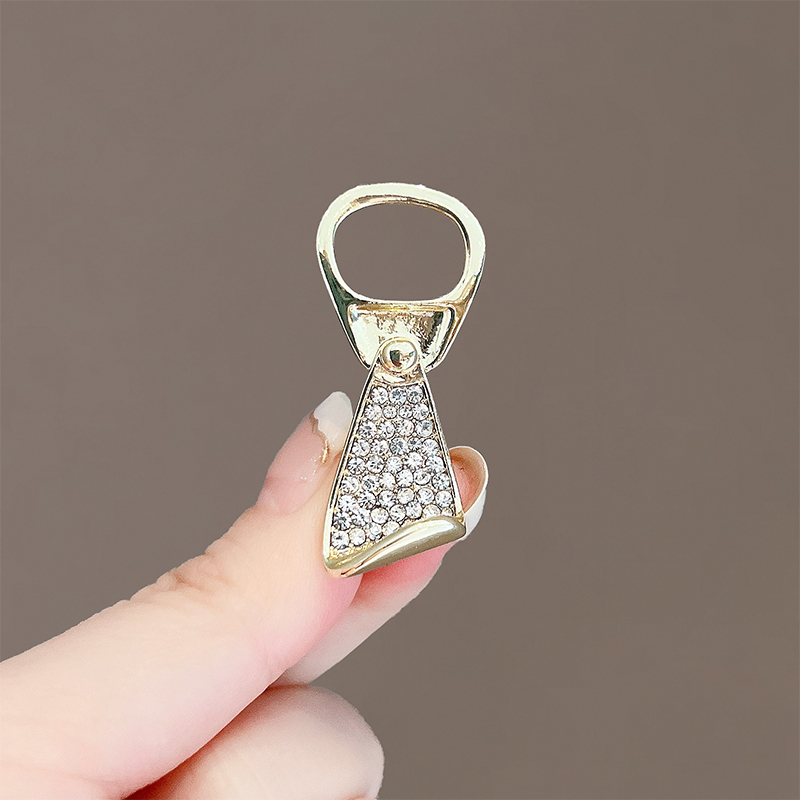 เข็มกลัด เข็มกลัดสวยๆ เข็มกลัดติดเสื้อ Brooch