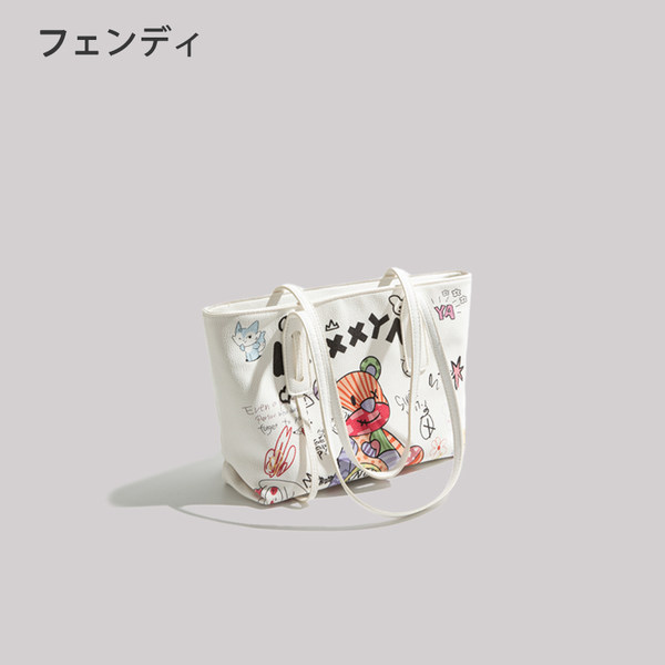 กระเป๋าสะพายข้างผู้หญิง กระเป๋าสะพายสไตล์เกาหลี By Japanese フェンディ authentic bag