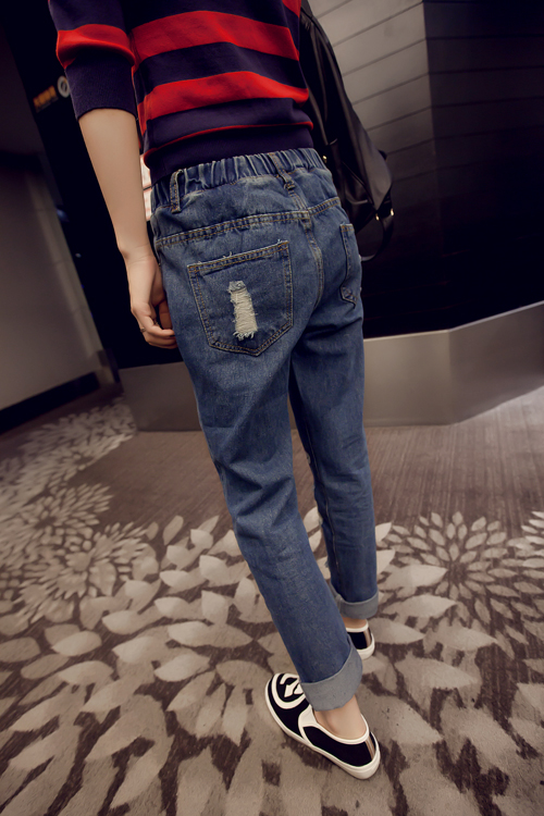 กางเกงยีนส์ สกรีนลายมิกกี้เมาส์ แต่งขาดๆ แนวๆ ทรงสวย พร้อมส่ง same pic