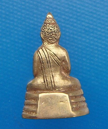 หลวงพ่อโสธรเนื้อทองคำ