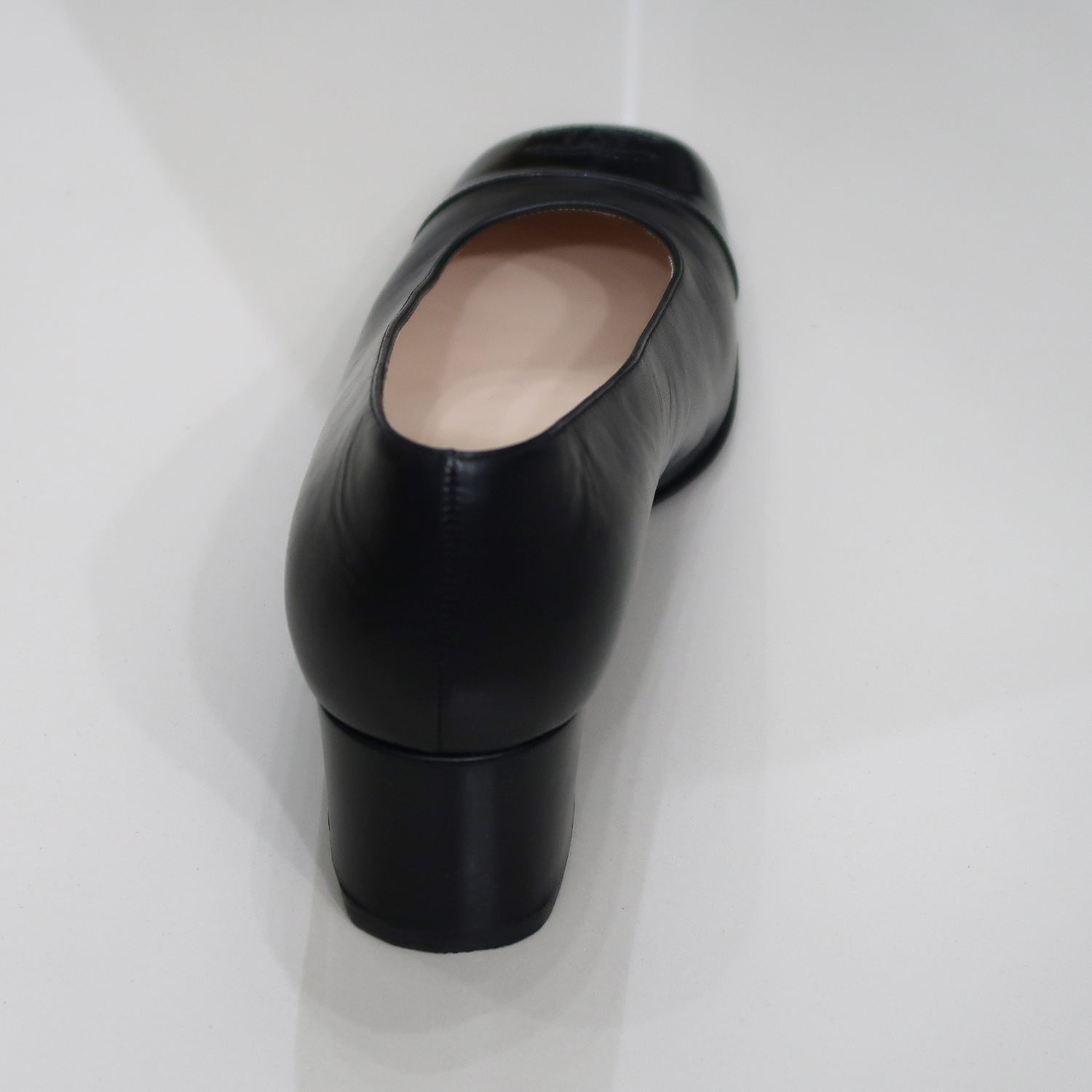 Chanel Black Calf Leather Patent Cap Toe Pumps Size 38.5