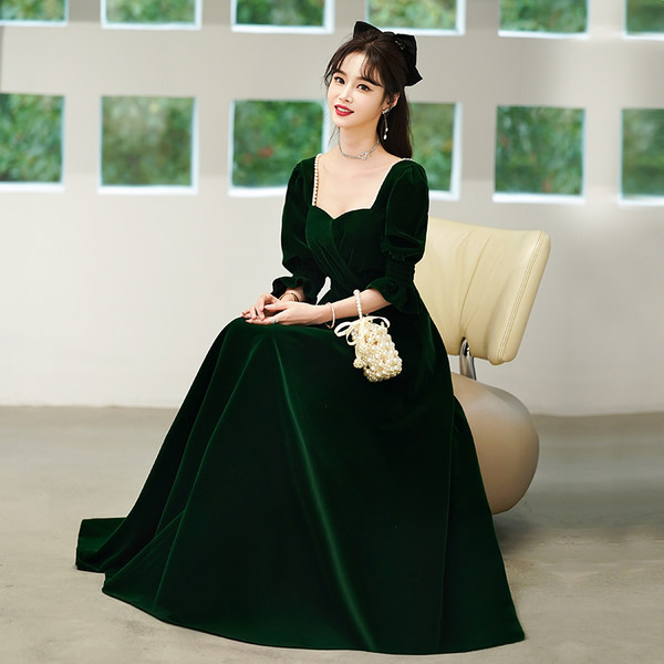 ชุดราตรี ชุดราตรีสวยหรู แบบ ทันสมัย Evening dress