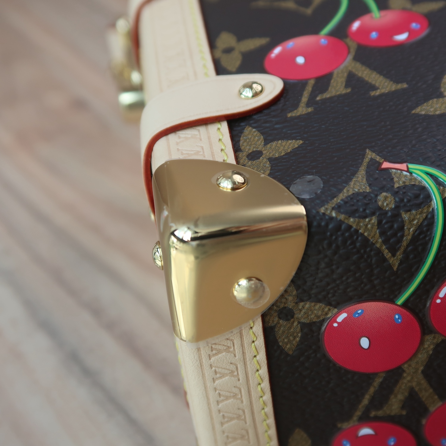 LVxMurakami Monogram Cherry Side Trunk MM (พารากอน 8 วัน)