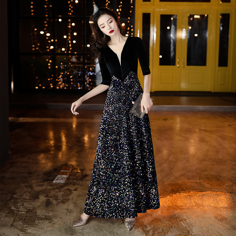 ชุดราตรี ชุดราตรีสวยหรู แบบ ทันสมัย Evening dress