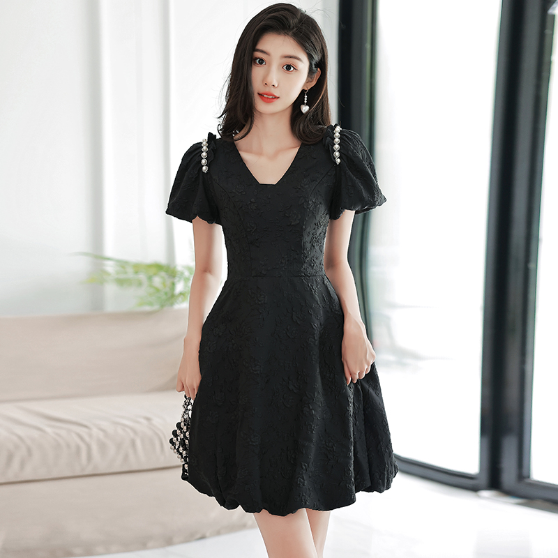 ชุดราตรี ชุดราตรีสวยหรู แบบ ทันสมัย Evening dress