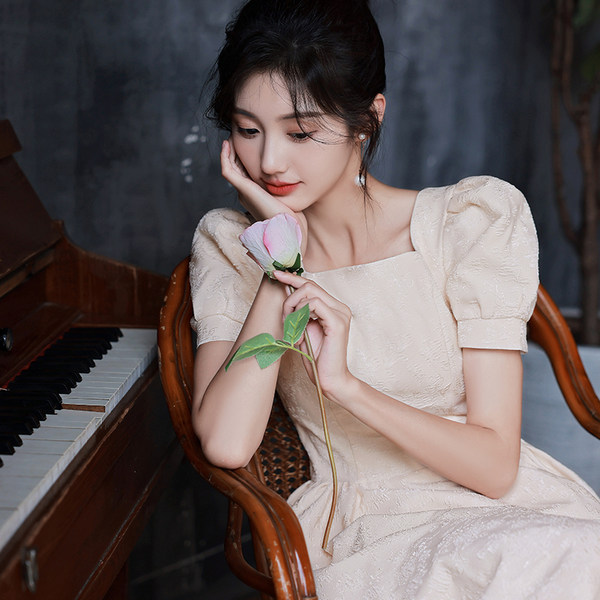 ชุดราตรี ชุดราตรีสวยหรู แบบ ทันสมัย Evening dress