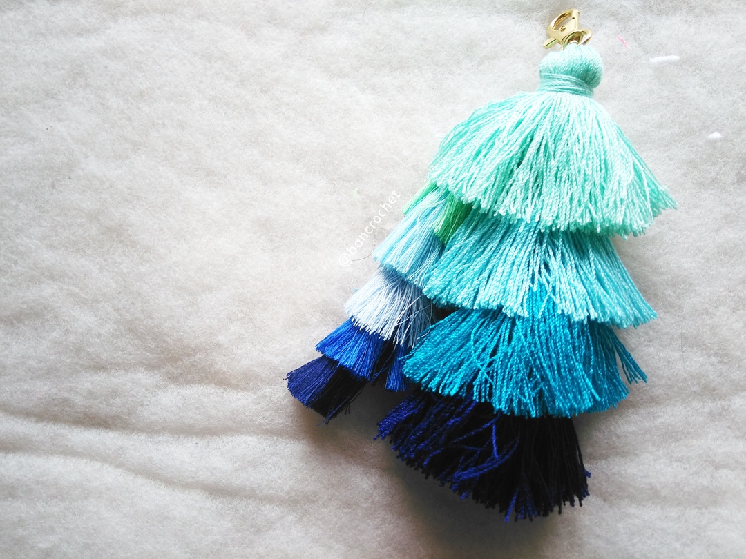 Bancrochet พวงกุญแจพู่ห้อยกระเป๋า tassels pompoms keychains หลากสี 5.5-6นิ้ว