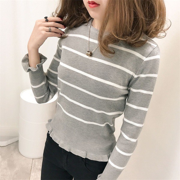 เสื้อไหมพรม ผ้านุ่ม แต่งช่วงปลายแขน ชายเสื้อ ลายขวาง งานดี พร้อมส่ง