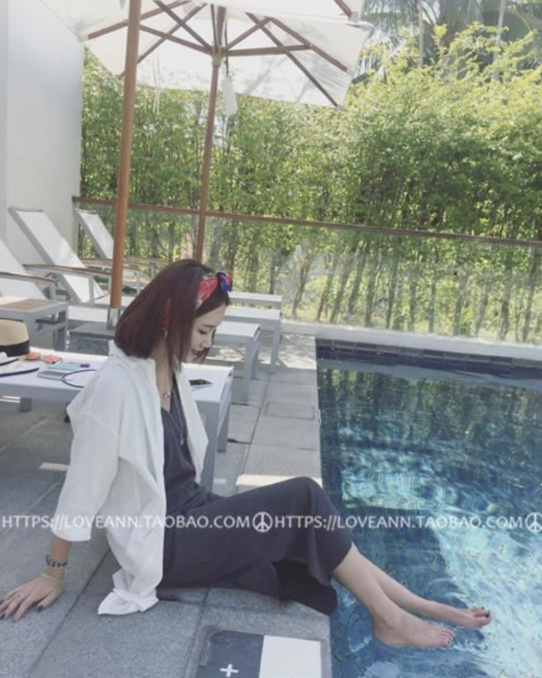 เดรสสายเดี่ยว ผ้าร่อง เหมาะสำหรับวันสบายๆ พร้อมส่ง