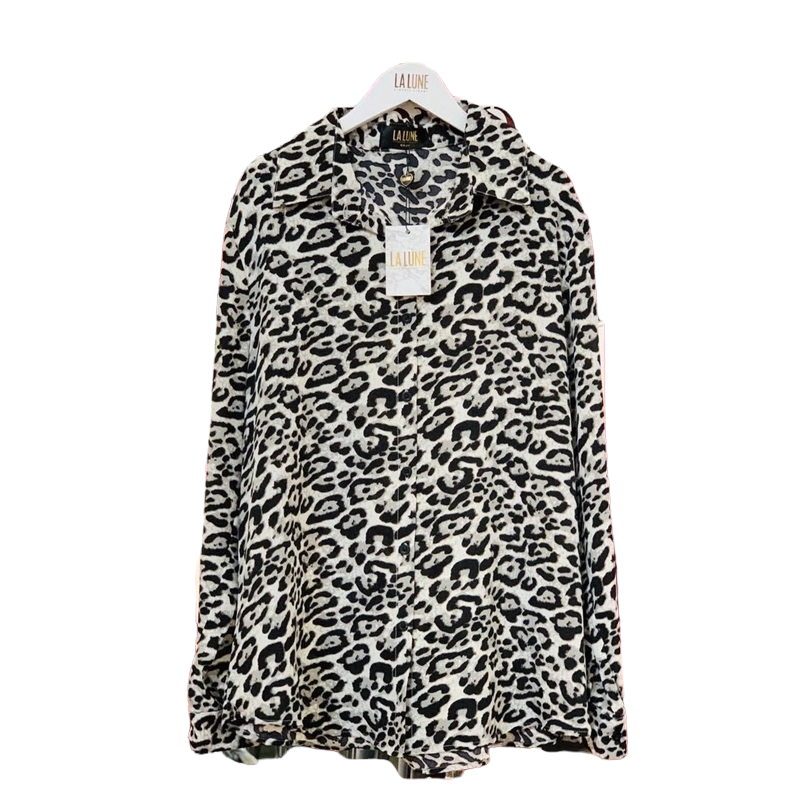 Blouse3886 เสื้อเชิ้ตแขนยาวลายเสือ กระดุมหน้า(แกะได้) แขนยาวกระดุมข้อมือ ผ้าชีฟองเนื้อหนานิ่มใส่สบาย งานสวยแมทช์กับอะไรก็เข้า ใส่เที่ยว/ใส่ทำงานได้ มี 2 โทนสี เทา, น้ำตาล