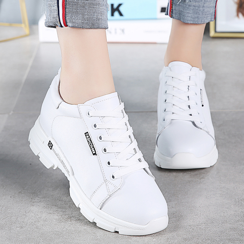 รองเท้าผ้าใบเสริมส้นสูง รองเท้าผ้าใบเสริมส้นสูงสไตล์เกาหลี ส่งฟรี EMS