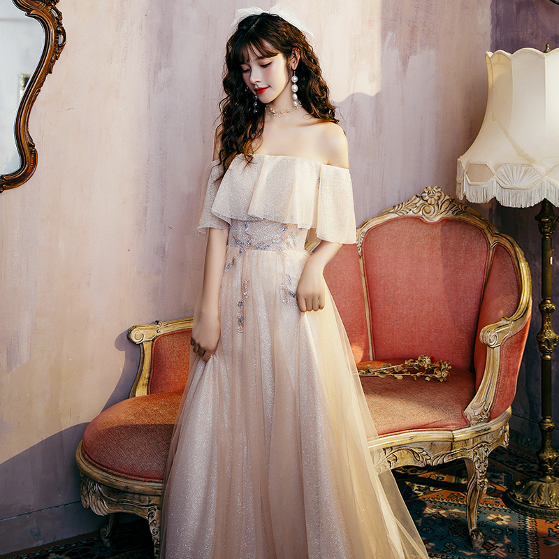 ชุดราตรี ชุดราตรีสวยหรู แบบ ทันสมัย Evening dress