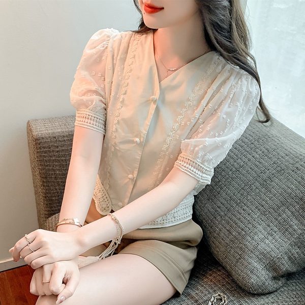 เสื้อลูกไม้ แขนสั้น