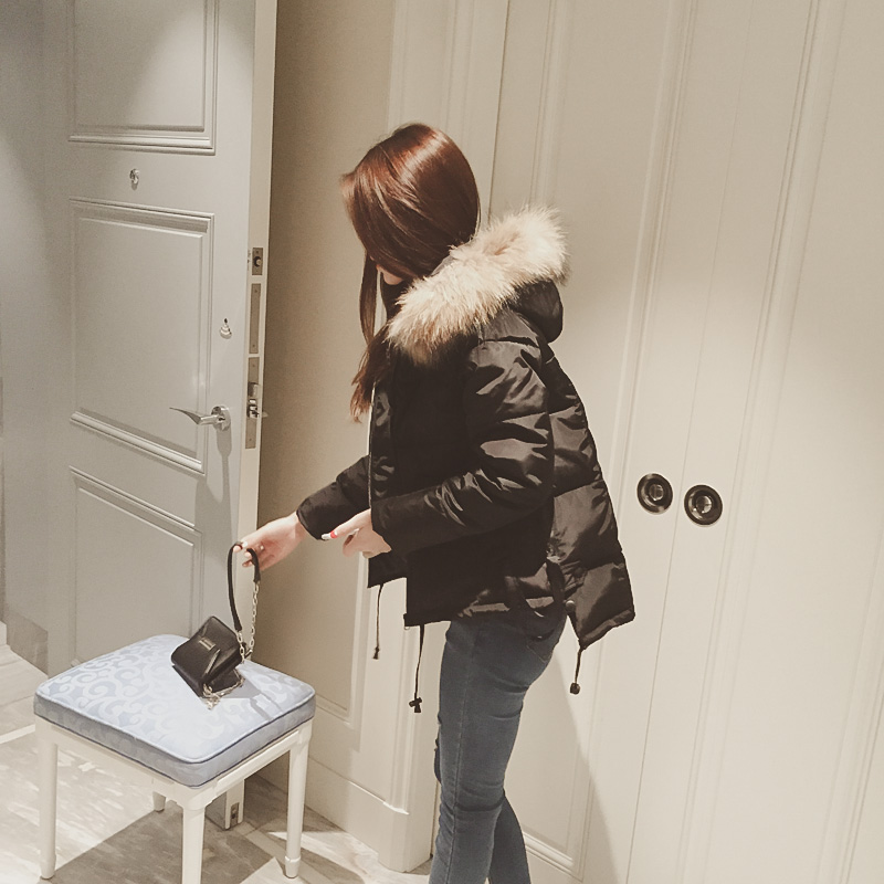 เสื้อโค้ทกันหนาว ประดับเฟอร์ที่ฮู้ด ผ้าร่มเนื้อดีกันลม แต่งรูดชายเสื้อ กระดุม+ซิปหน้า เกาหลีมากๆ พร้อมส่งเลยจ้า