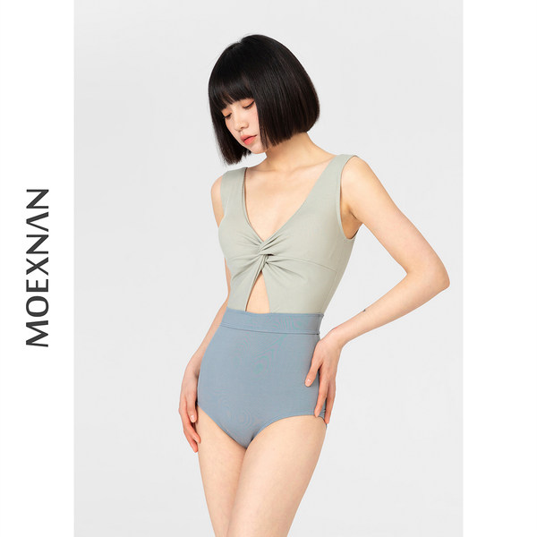 ชุดว่ายน้ำผู้หญิง ชุดว่ายน้ำน่ารัก Bikini ชุดไปทะเล