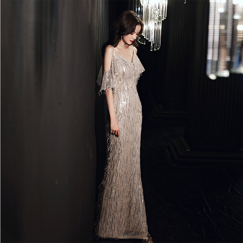ชุดราตรี ชุดราตรีสวยหรู แบบ ทันสมัย Evening dress