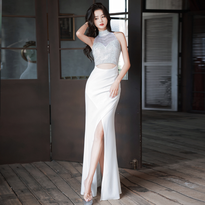 ชุดราตรี ชุดราตรีสวยหรู แบบ ทันสมัย Evening dress