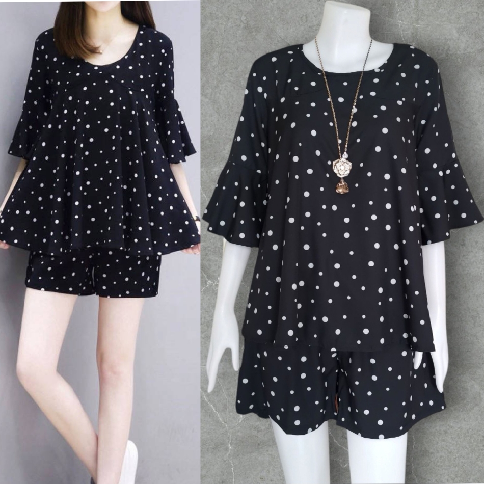Set_bp1805 ชุดเซ็ทลายจุดสีดำ(เสื้อ+กางเกง) เสื้อทรงปล่อยแขนสามส่วนระบาย+กางเกงขาสั้นเอวยางยืดมีกระเป๋าข้าง ผ้าโพลีเนื้อดีนุ่มใส่สบาย งานสวยใส่ง่ายน่ารักมาก