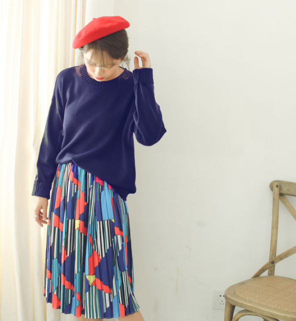 Sweater เสื้อสเวทเตอร์แขนยาว สีกรมท่า ทรงสวย จะใส่เดี่ยวไหรือใส่โค้ทคลุมก็เริ่ด