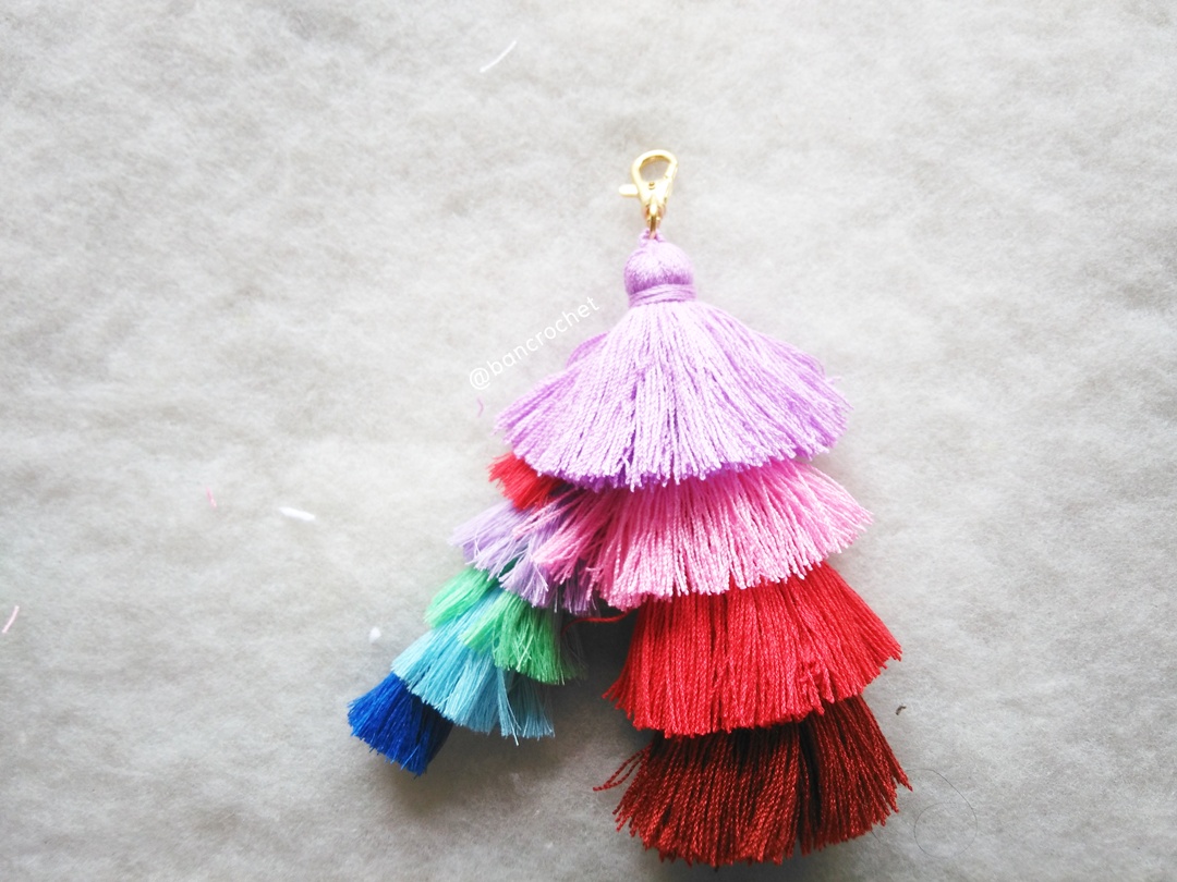 Bancrochet พวงกุญแจพู่ห้อยกระเป๋า tassels pompoms keychains หลากสี 5.5-6นิ้ว