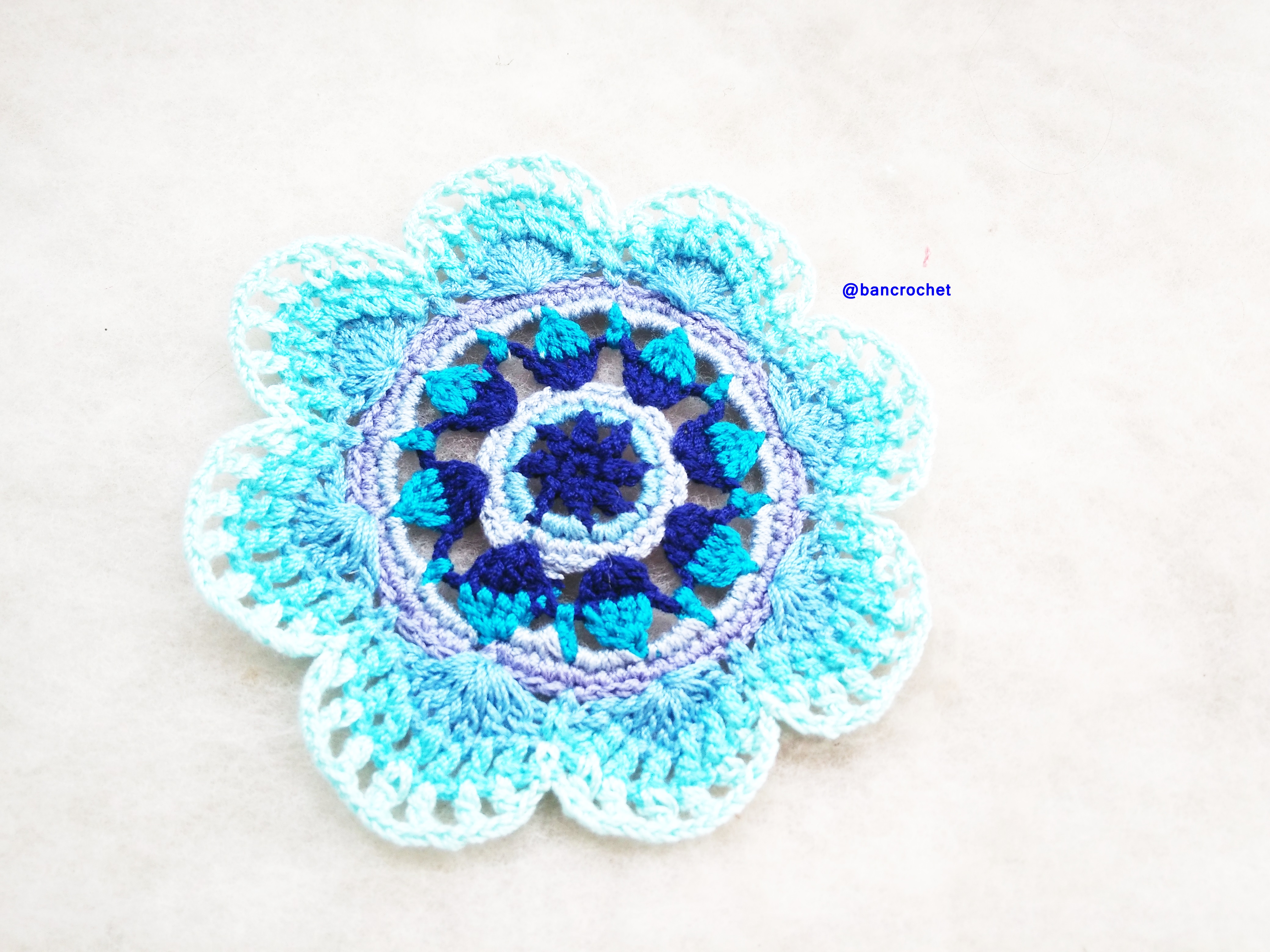 Bancrochet ที่รองแก้วถักโครเชต์ crochet coasters หลากสี 4 นิ้ว