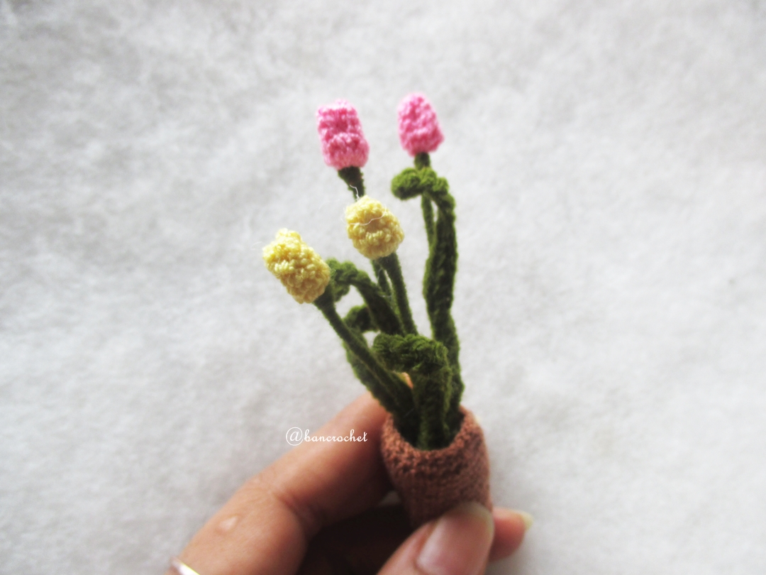 ดอกทิวลิปจิ๋วถักโครเชต์ Mini Tulip flowers crochet