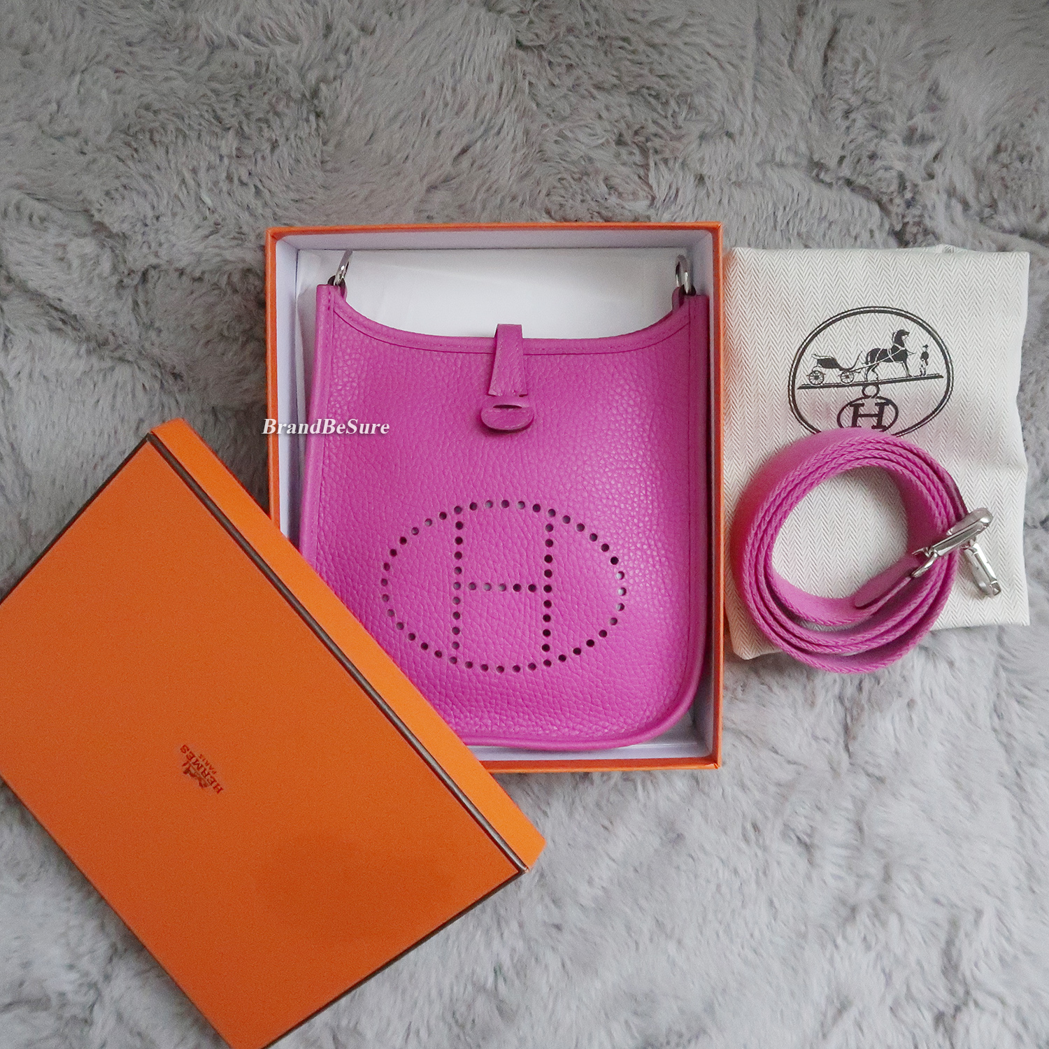 Hermes Magnolia Clemence Leather Evelyne TPM 16 CM PHW