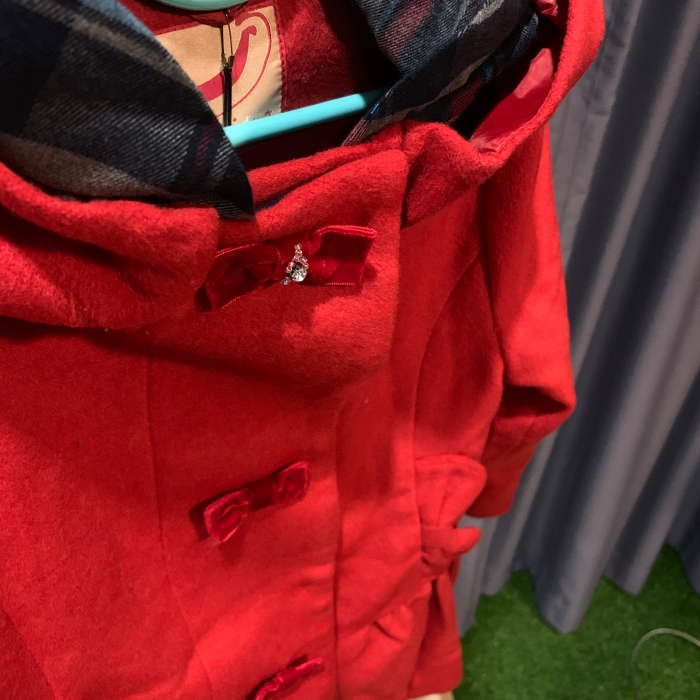 เสื้อโค้ทเด็ก เสื้อกันหนาวเด็ก พร้อมฮู้ดลายสก๊อต บุซับในกันลมอย่างดี น่ารักมากๆค่ะ สีแดง