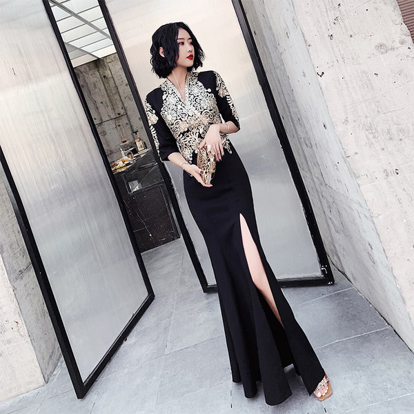 ชุดราตรี ชุดราตรีสวยหรู แบบ ทันสมัย Evening dress