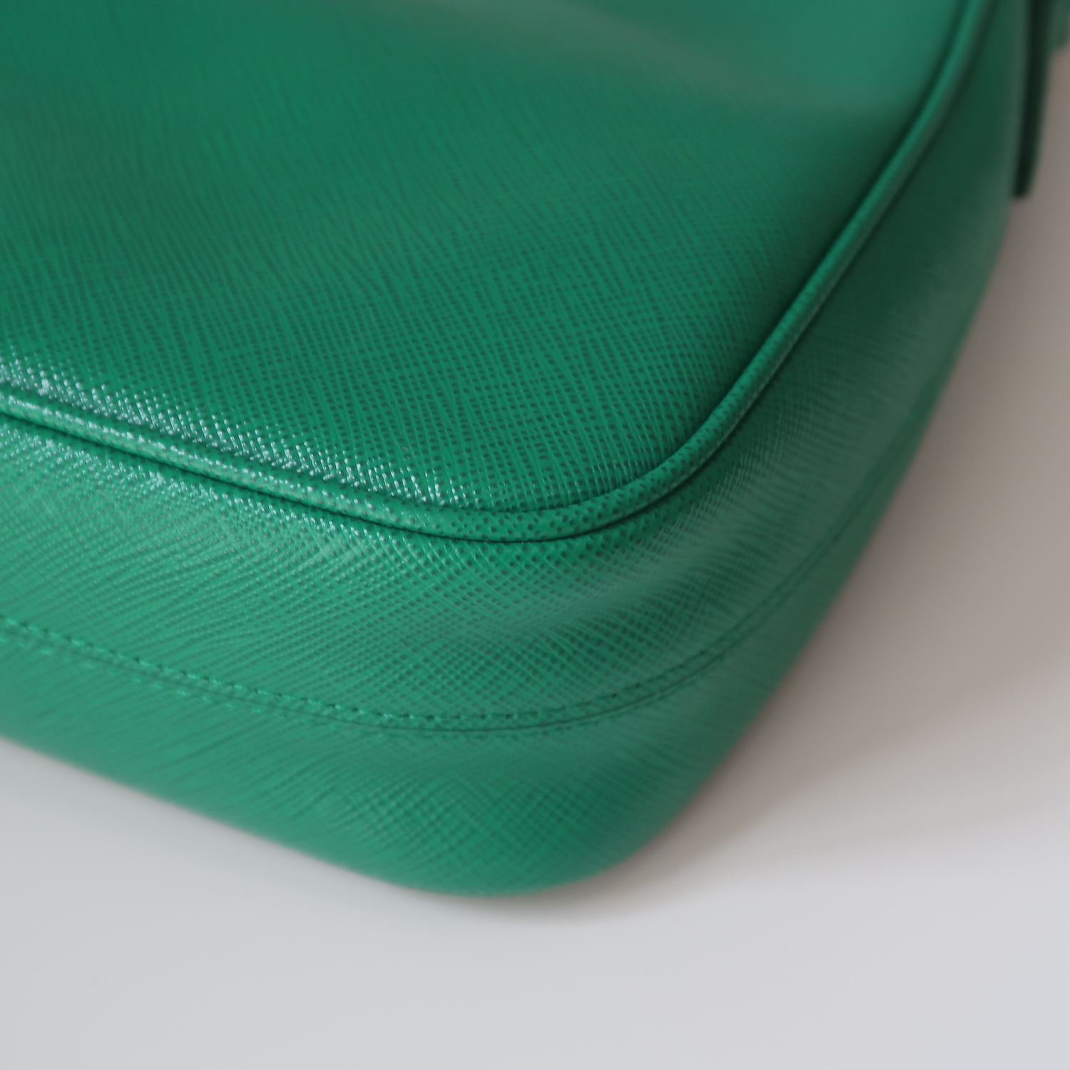 Prada Mango Green Saffiano Re-Edition Mini Hobo 1BC204 (2022)