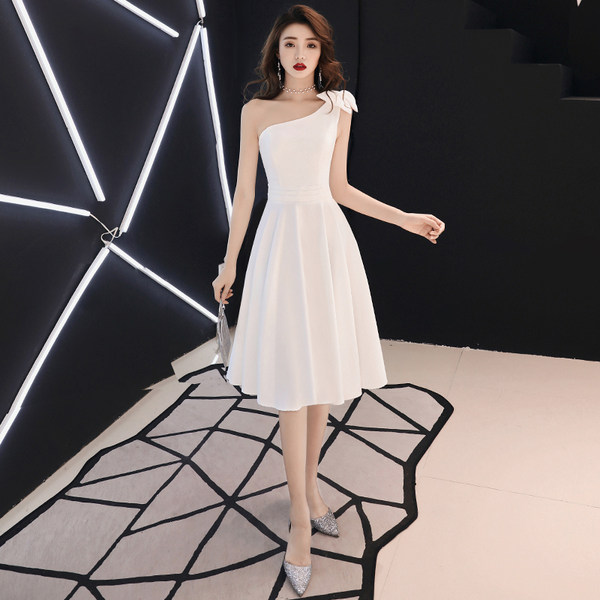 ชุดราตรี ชุดออกงาน ดีไซน์หรู แบรนด์ Angel