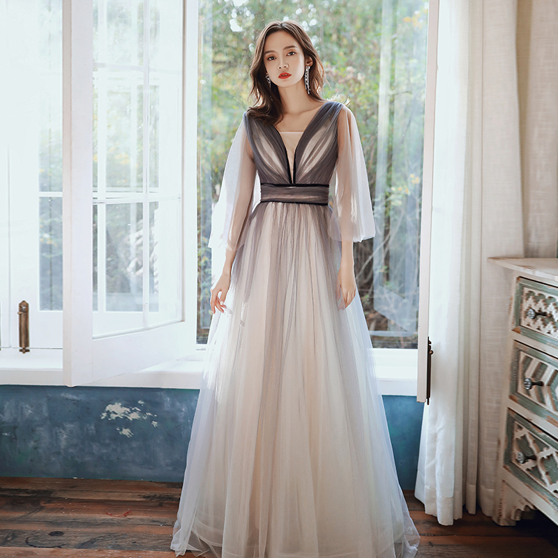 ชุดราตรี ชุดราตรีสวยหรู แบบ ทันสมัย Evening dress