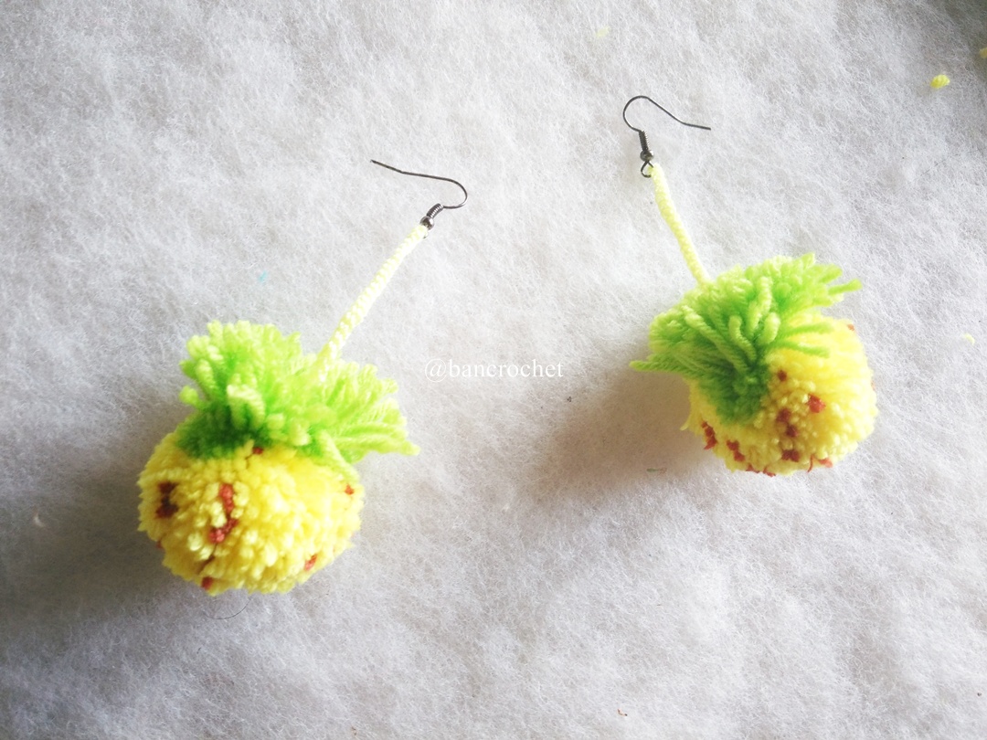 ต่างหูถักสับปะรดปอมปอม earrings pompoms หลากสี