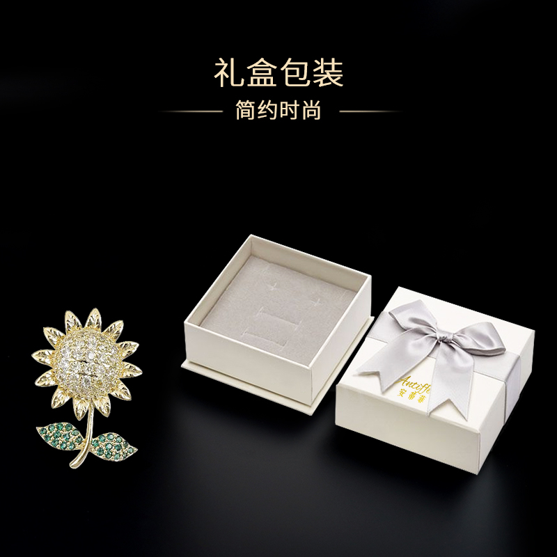 เข็มกลัด เข็มกลัดสวยๆ เข็มกลัดติดเสื้อ Brooch