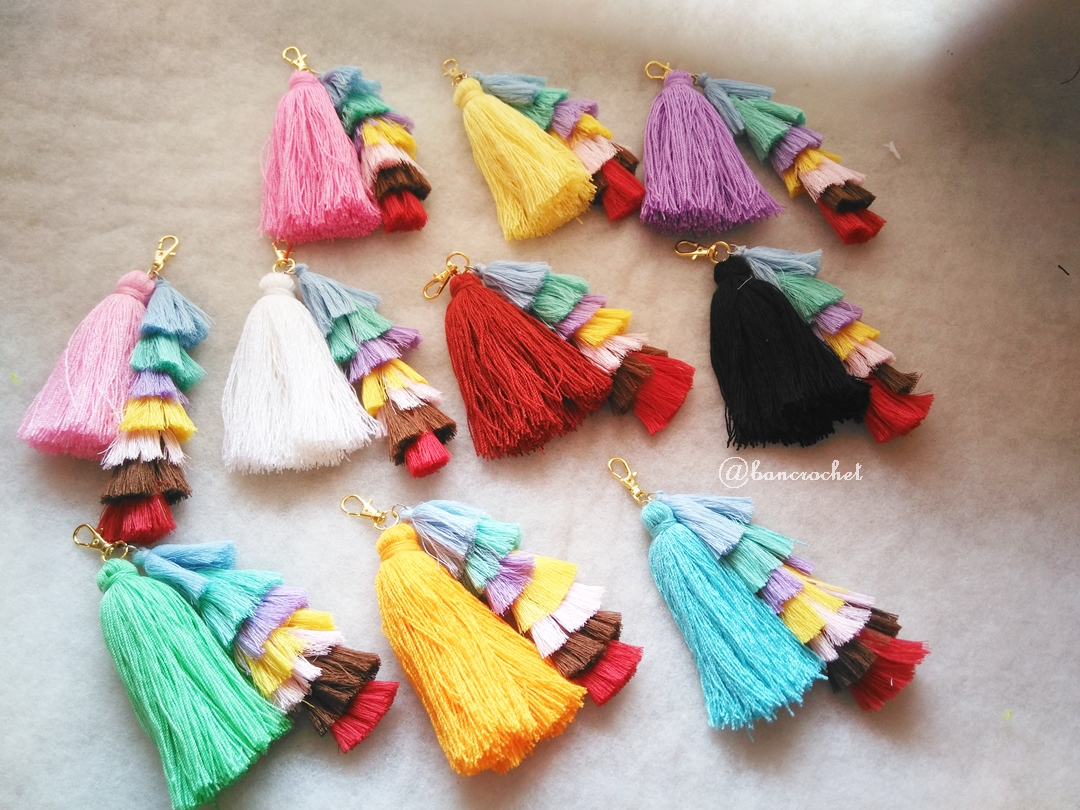 พวงกุญแจพู่เล็กพู่ใหญ่ tassels keychain ชมพูหวาน