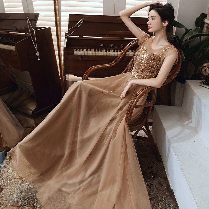 ชุดราตรี ชุดราตรีสวยหรู แบบ ทันสมัย Evening dress