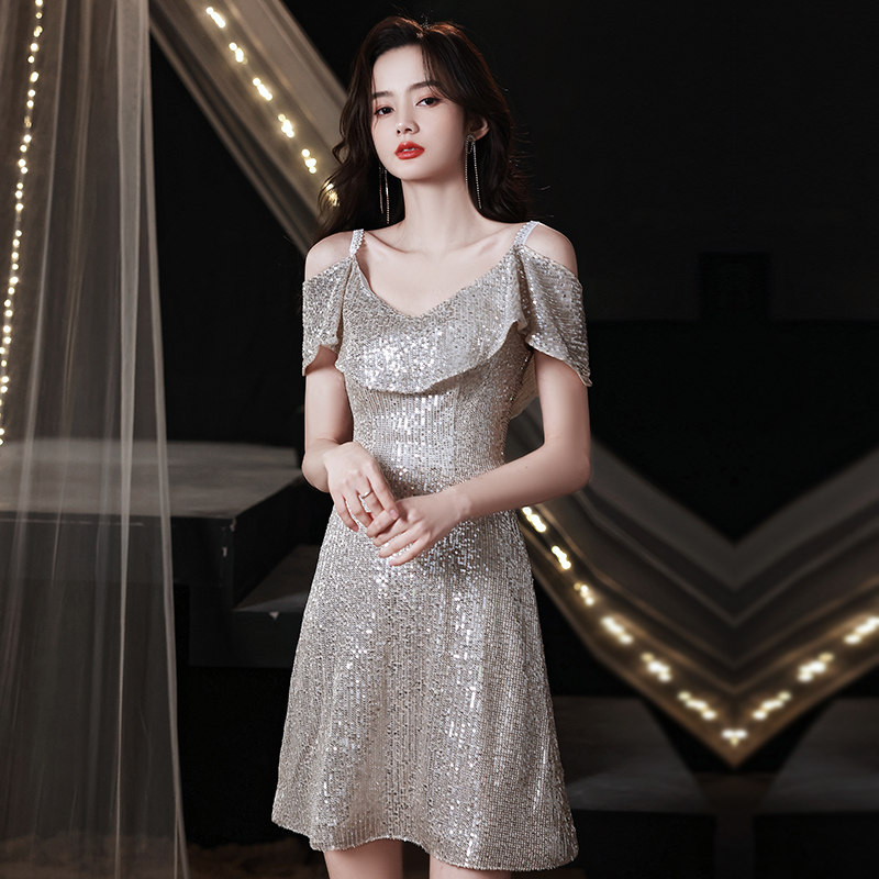 ชุดราตรี ชุดราตรีสวยหรู แบบ ทันสมัย Evening dress