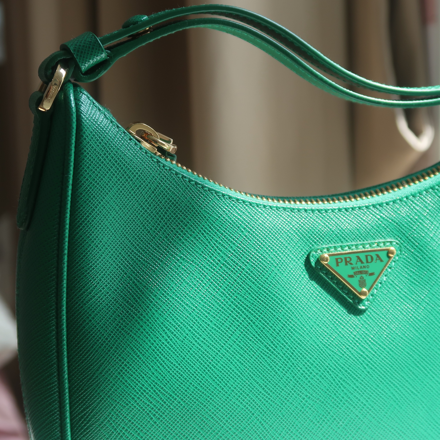 Prada Mango Green Saffiano Re-Edition Mini Hobo 1BC204 (2022)